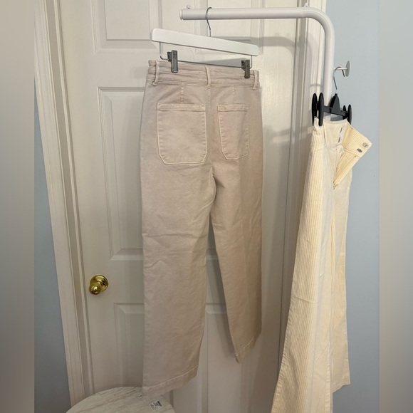 Ann Taylor Light Beige Highrise Easy Straight Leg Cropped Jeans Size 4 - Picture 5 of 9